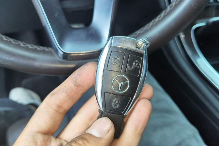 Used Mercedes-Benz GLC 2016 GLC 260 4MATIC Dynamic Edition Vehicle Key
