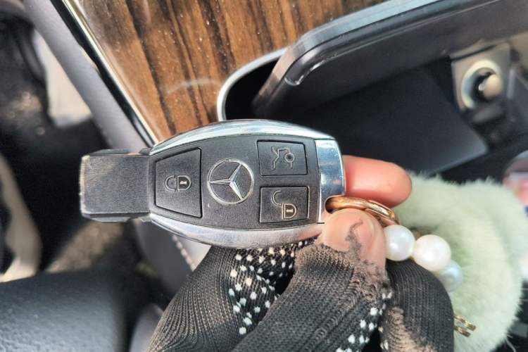Used Mercedes-Benz GLC 2016 GLC 260 4MATIC Dynamic Edition Vehicle Key