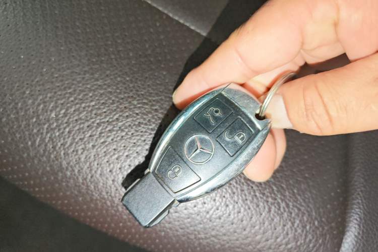 Used Mercedes-Benz GLC 2016 GLC 260 4MATIC Luxury Model Vehicle Key