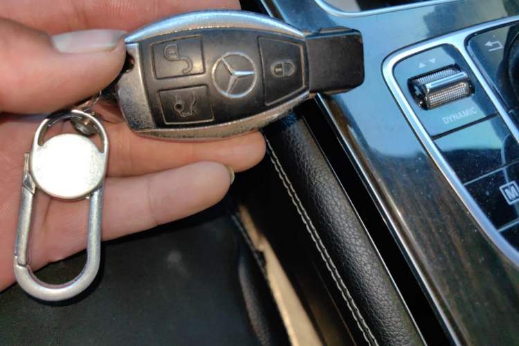 Used Mercedes-Benz GLC 2016 GLC 260 4MATIC Luxury Model Vehicle Key