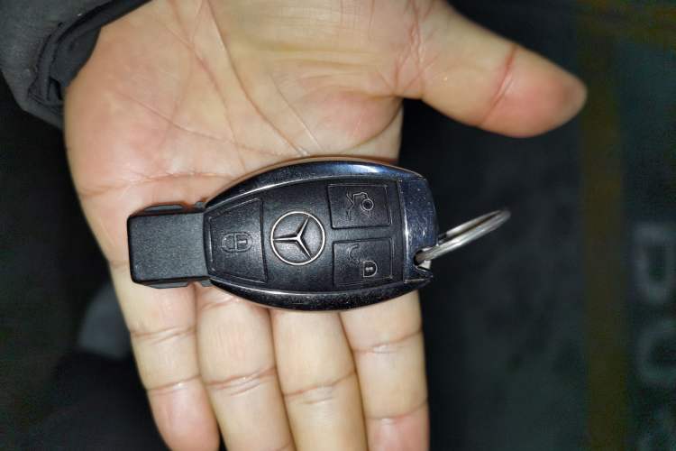 Used Mercedes-Benz GLC 2016 GLC 260 4MATIC Dynamic Edition Vehicle Key