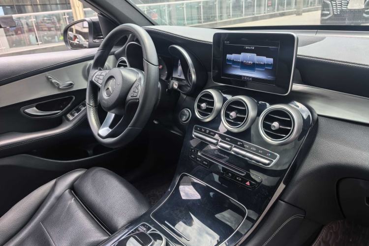 Used Mercedes-Benz GLC 2017 GLC 200 4MATIC Audio And AC Panel