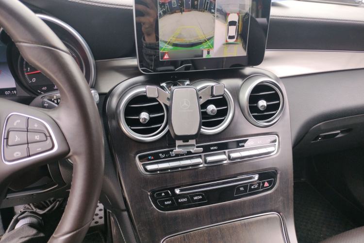 Used Mercedes-Benz GLC 2017 GLC 200 4MATIC Audio And AC Panel