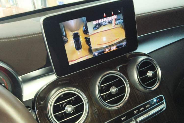 Used Mercedes-Benz GLC 2017 GLC 260 4MATIC Luxury Model Audio And AC Panel