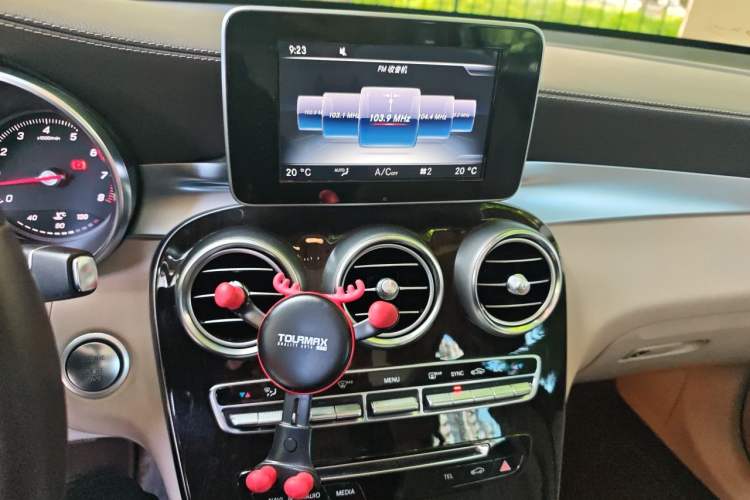 Used Mercedes-Benz GLC 2017 GLC 260 4MATIC Luxury Model Audio And AC Panel