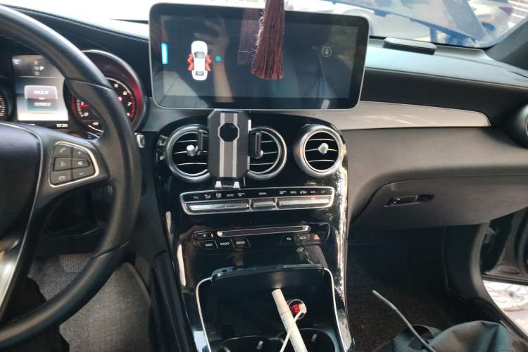 Used Mercedes-Benz GLC 2017 GLC 200 4MATIC Audio And AC Panel