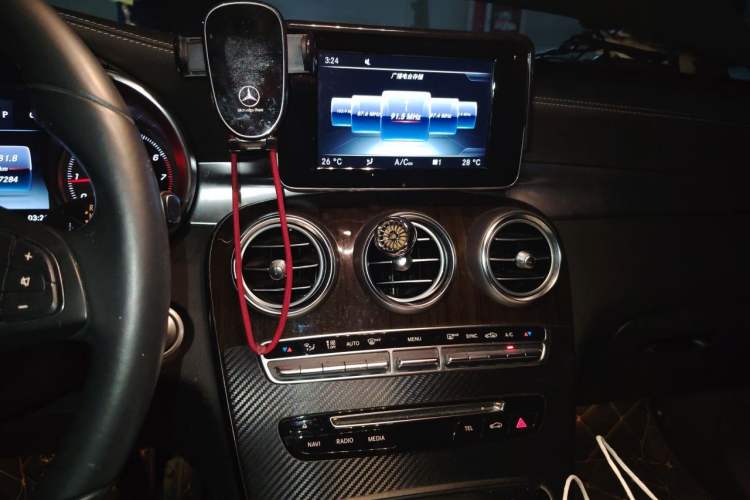 Used Mercedes-Benz GLC 2017 GLC 260 4MATIC Luxury Model Audio And AC Panel