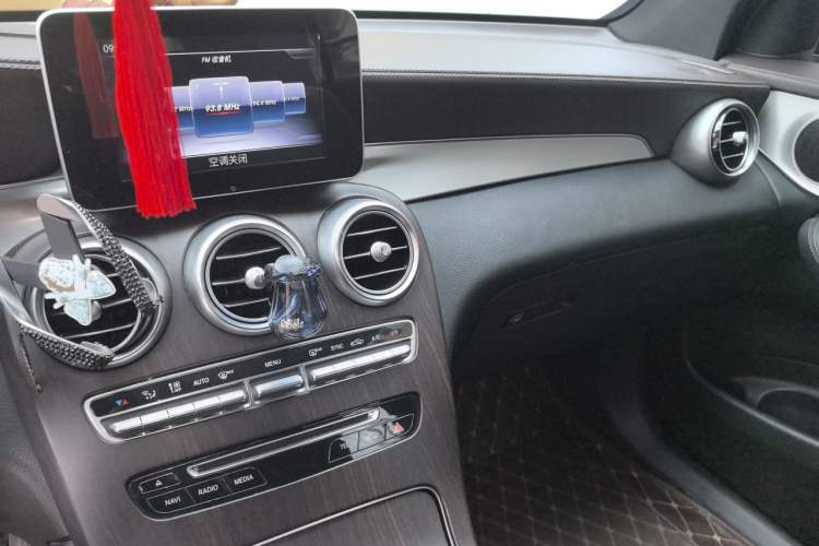 Used Mercedes-Benz GLC 2017 GLC 200 4MATIC Audio And AC Panel