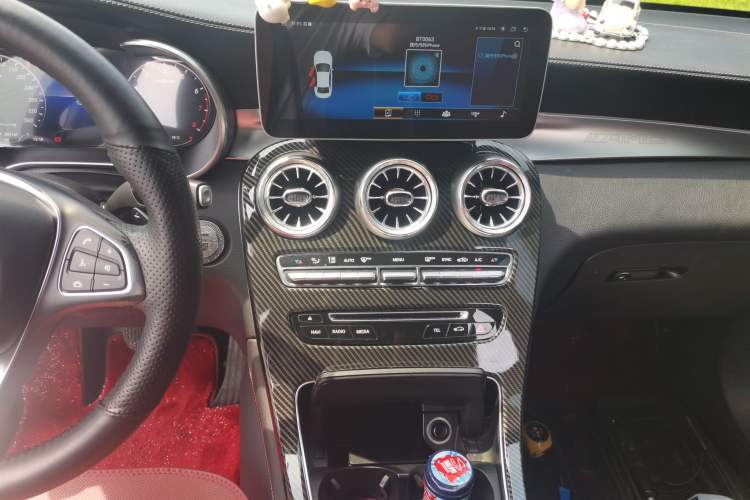 Used Mercedes-Benz GLC 2017 GLC 260 4MATIC Dynamic Edition Audio And AC Panel