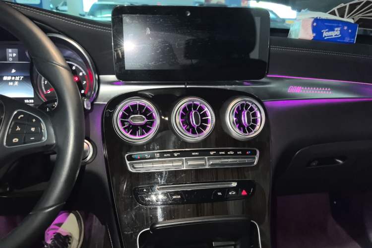 Used Mercedes-Benz GLC 2017 GLC 260 4MATIC Luxury Model Audio And AC Panel