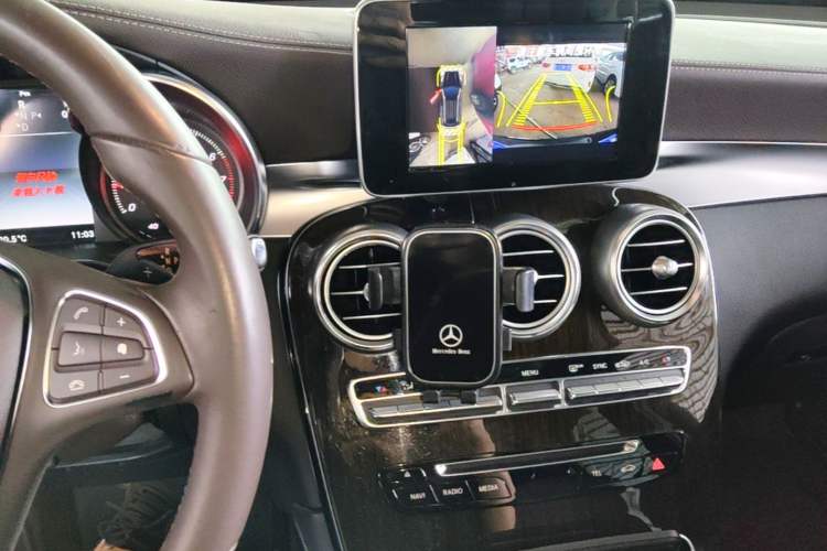 Used Mercedes-Benz GLC 2017 GLC 260 4MATIC Luxury Model Audio And AC Panel