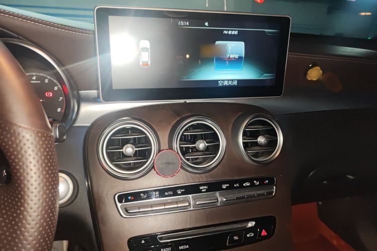 Used Mercedes-Benz GLC 2017 GLC 300 4MATIC Sport Edition Audio And AC Panel