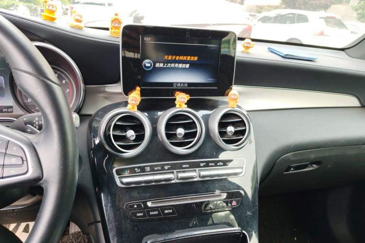 Used Mercedes-Benz GLC 2017 GLC 200 4MATIC Audio And AC Panel