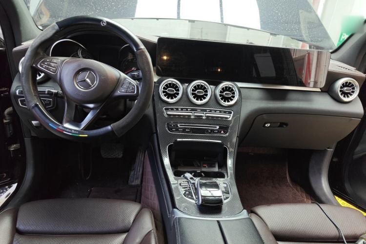 Used Mercedes-Benz GLC 2017 GLC 200 4MATIC Center Console