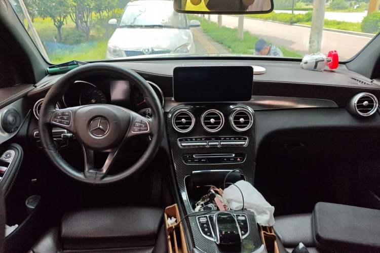 Used Mercedes-Benz GLC 2017 GLC 200 4MATIC Center Console