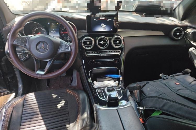 Used Mercedes-Benz GLC 2017 GLC 200 4MATIC Center Console