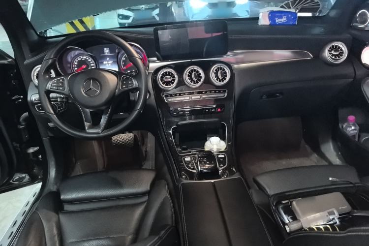 Used Mercedes-Benz GLC 2017 GLC 260 4MATIC Luxury Model Center Console