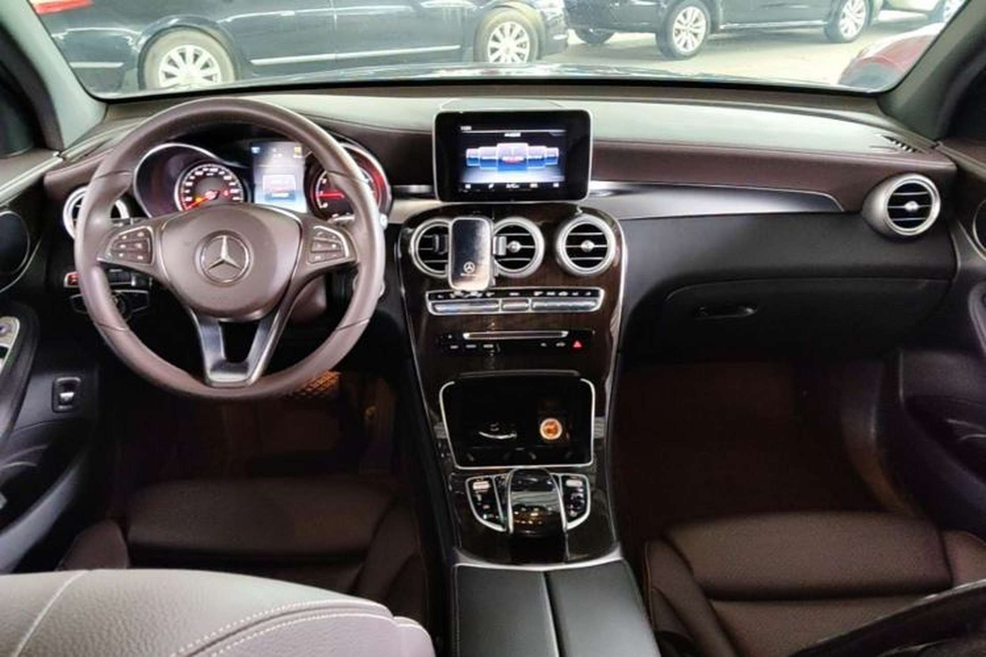 Used Mercedes-Benz GLC 2017 GLC 260 4MATIC Luxury Model Center Console
