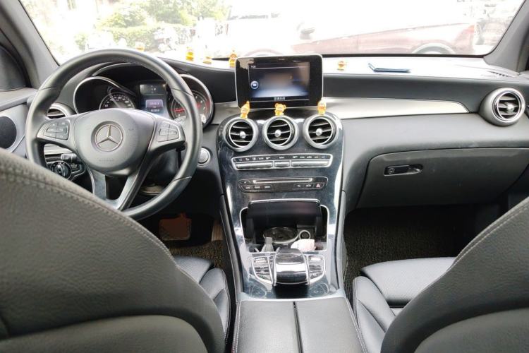 Used Mercedes-Benz GLC 2017 GLC 200 4MATIC Center Console