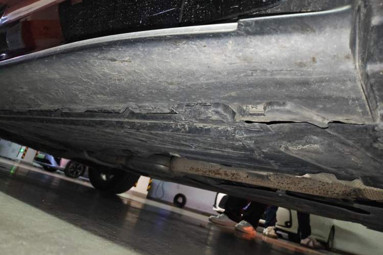 Used Mercedes-Benz GLC 2017 GLC 260 4MATIC Luxury Model Chassis Front Right