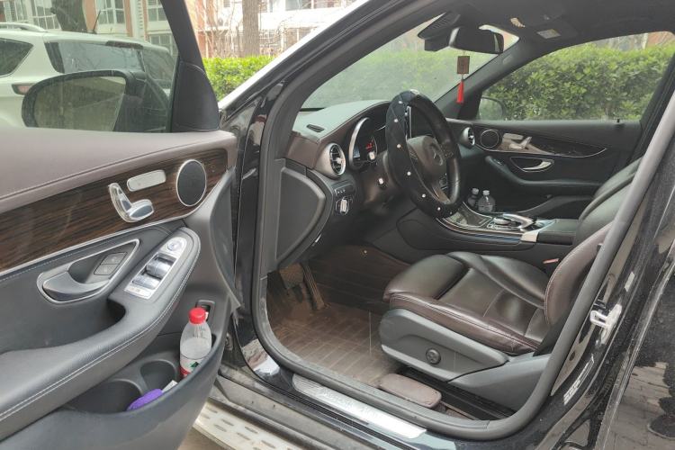 Used Mercedes-Benz GLC 2017 GLC 260 4MATIC Luxury Model Driver Seat