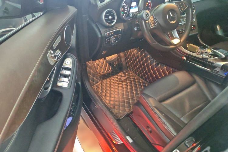 Used Mercedes-Benz GLC 2017 GLC 300 4MATIC Sport Edition Driver Seat