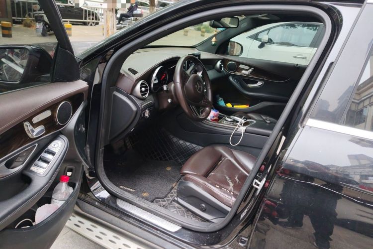 Used Mercedes-Benz GLC 2017 GLC 260 4MATIC Dynamic Edition Driver Seat