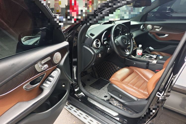 Used Mercedes-Benz GLC 2017 GLC 300 4MATIC Luxury Model Driver Seat