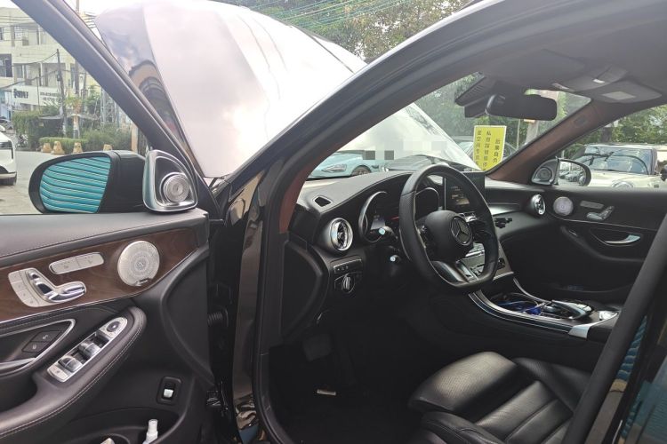 Used Mercedes-Benz GLC 2017 GLC 300 4MATIC Luxury Model Driver Seat