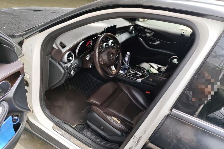 Used Mercedes-Benz GLC 2017 GLC 260 4MATIC Dynamic Edition Driver Seat