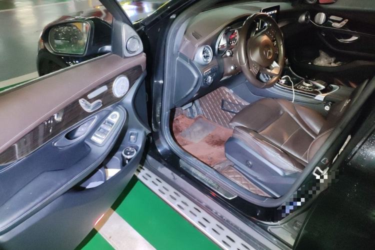 Used Mercedes-Benz GLC 2017 GLC 260 4MATIC Luxury Model Driver Seat