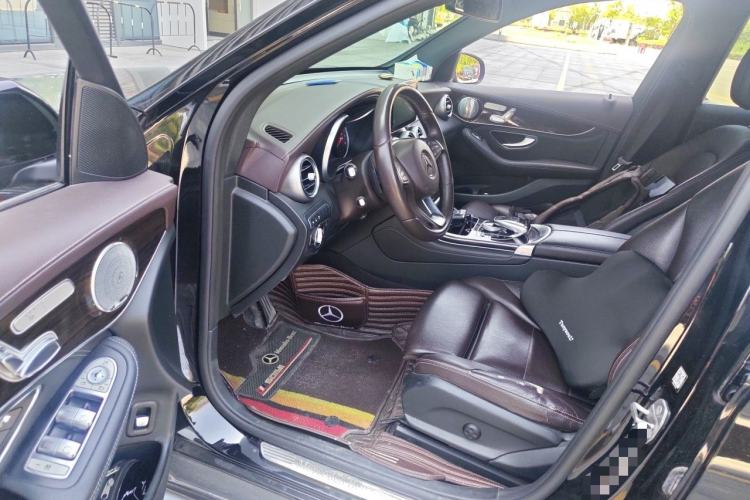 Used Mercedes-Benz GLC 2017 GLC 260 4MATIC Luxury Model Driver Seat