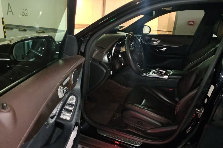 Used Mercedes-Benz GLC 2017 GLC 300 4MATIC Sport Edition Driver Seat