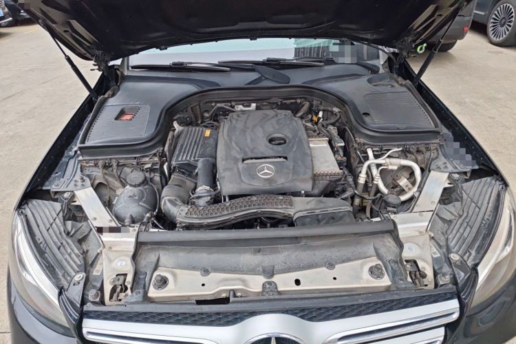 Used Mercedes-Benz GLC 2017 GLC 260 4MATIC Dynamic Edition Engine Bay