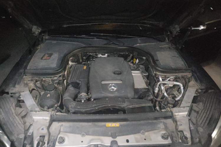 Used Mercedes-Benz GLC 2017 GLC 260 4MATIC Luxury Model Engine Bay