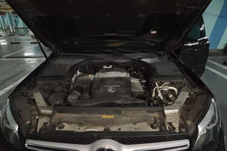 Used Mercedes-Benz GLC 2017 GLC 260 4MATIC Luxury Model Engine Bay