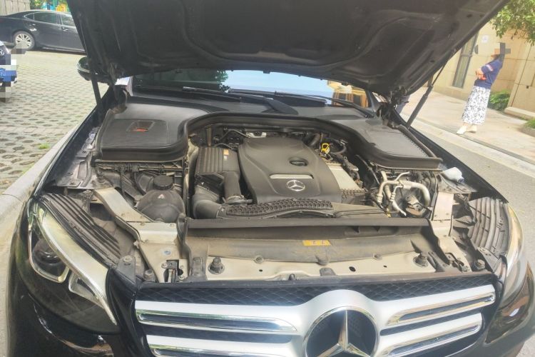 Used Mercedes-Benz GLC 2017 GLC 260 4MATIC Luxury Model Engine Bay