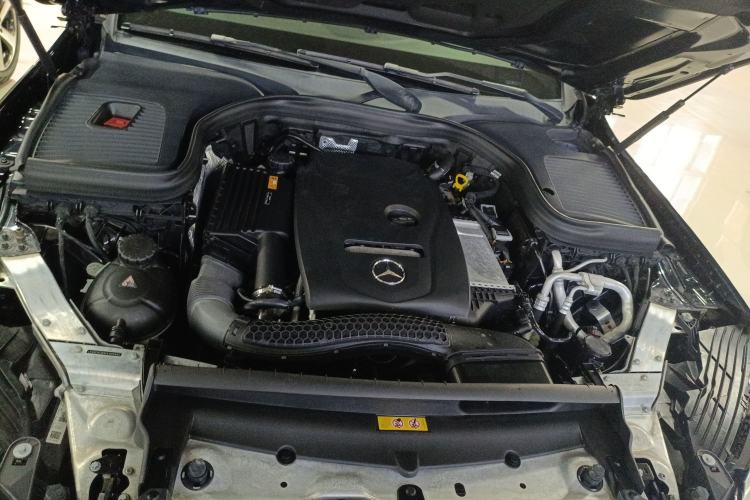 Used Mercedes-Benz GLC 2017 GLC 260 4MATIC Luxury Model Engine Bay