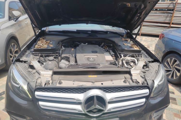 Used Mercedes-Benz GLC 2017 GLC 260 4MATIC Dynamic Edition Engine Bay