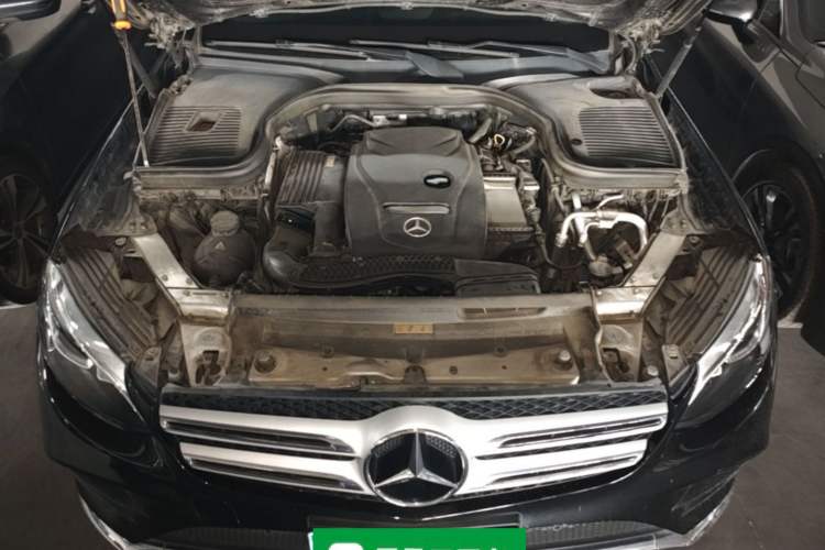 Used Mercedes-Benz GLC 2017 GLC 260 4MATIC Dynamic Edition Engine Bay