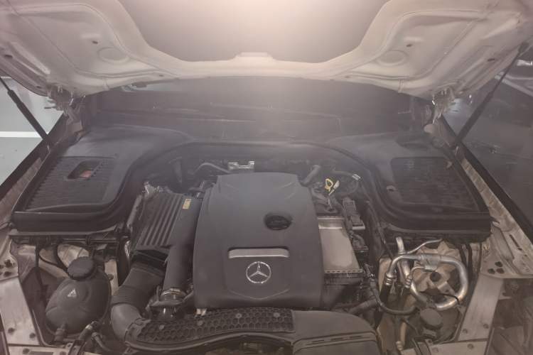 Used Mercedes-Benz GLC 2017 GLC 300 4MATIC Sport Edition Engine Bay