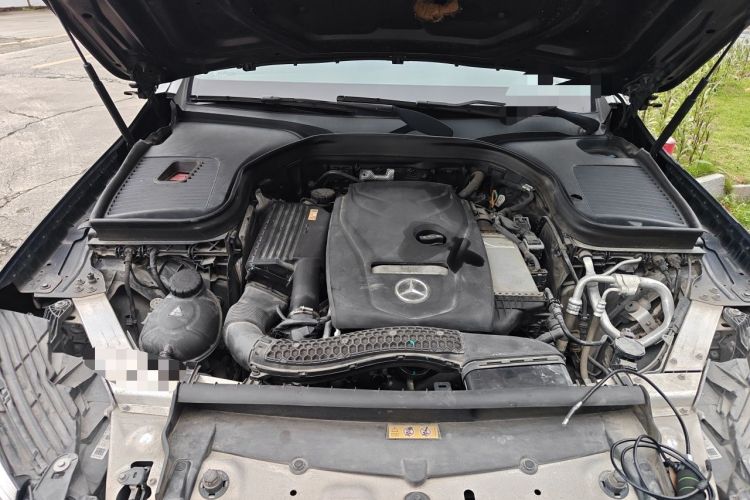 Used Mercedes-Benz GLC 2017 GLC 260 4MATIC Luxury Model Engine Bay