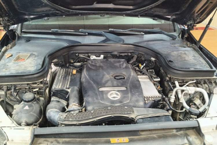 Used Mercedes-Benz GLC 2017 GLC 260 4MATIC Luxury Model Engine Bay