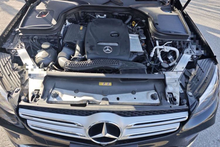 Used Mercedes-Benz GLC 2017 GLC 260 4MATIC Luxury Model Engine Bay