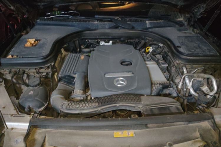 Used Mercedes-Benz GLC 2017 GLC 260 4MATIC Luxury Model Engine Bay
