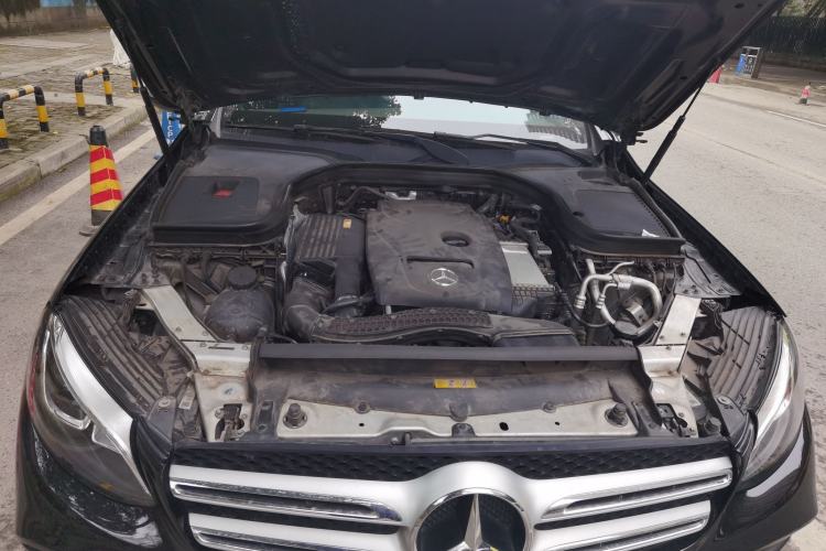 Used Mercedes-Benz GLC 2017 GLC 260 4MATIC Dynamic Edition Engine Bay