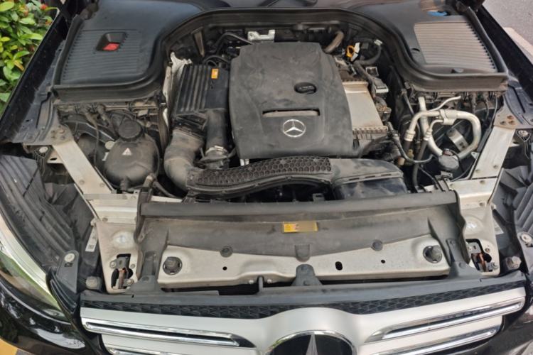 Used Mercedes-Benz GLC 2017 GLC 260 4MATIC Dynamic Edition Engine Bay