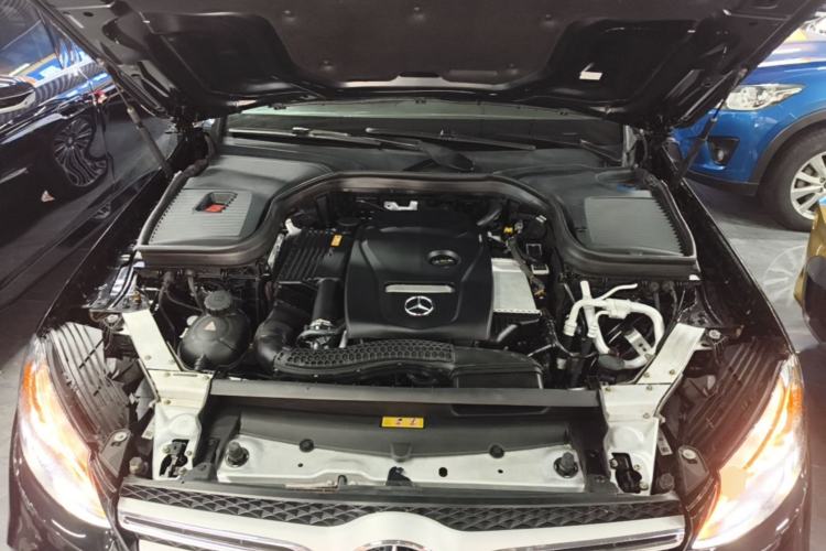 Used Mercedes-Benz GLC 2017 GLC 260 4MATIC Dynamic Edition Engine Bay
