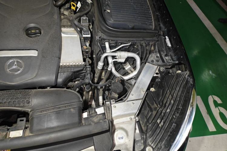 Used Mercedes-Benz GLC 2017 GLC 260 4MATIC Luxury Model Engine Bay Left