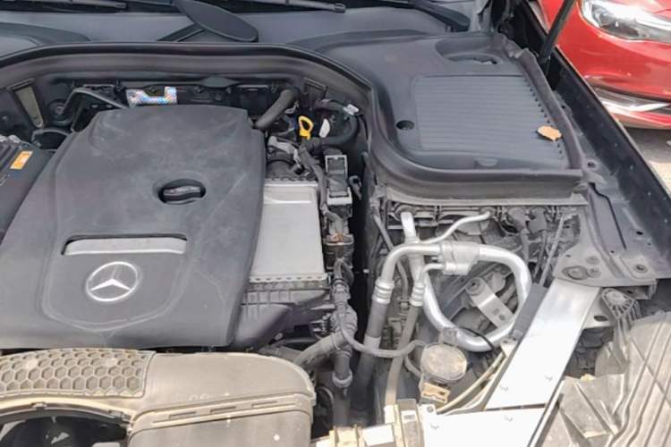 Used Mercedes-Benz GLC 2017 GLC 260 4MATIC Luxury Model Engine Bay Left